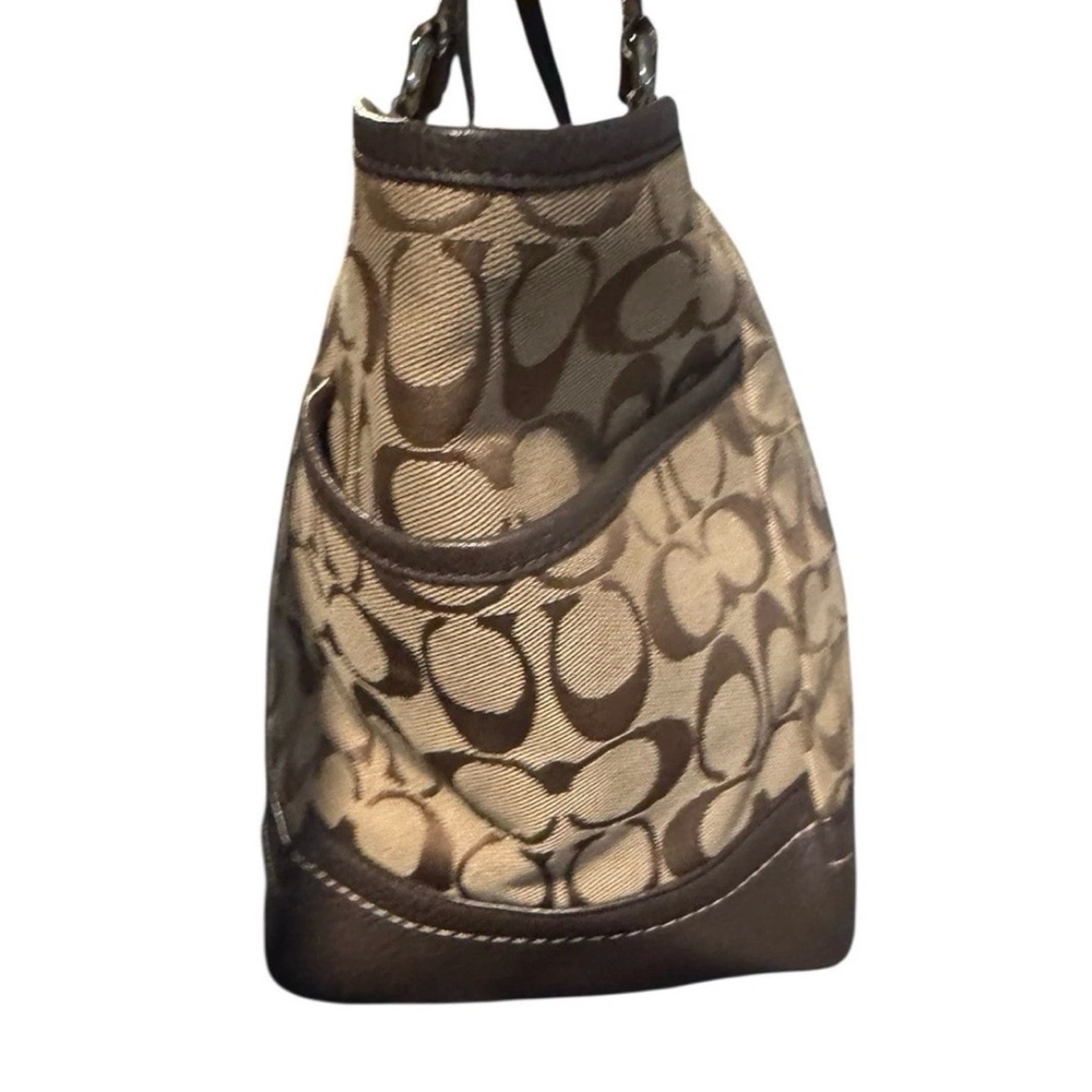 Coach Park Signature Carrie Tote Bag - EUC - Picture 4 of 8